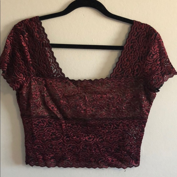 Burgundy lace crop top - Picture 3 of 3